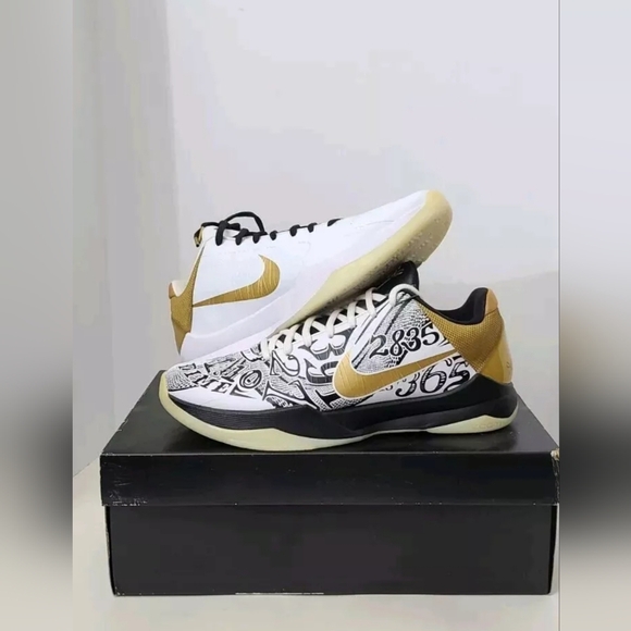 NIB~Nike Zoom Kobe 5 Protro Big Stage Size 10 CT8014-100 ~Laker Nice